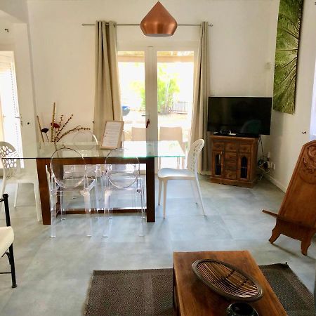 Beachfront Villa In A Beautiful And Secured Complex Flic-en-Flacq Eksteriør bilde