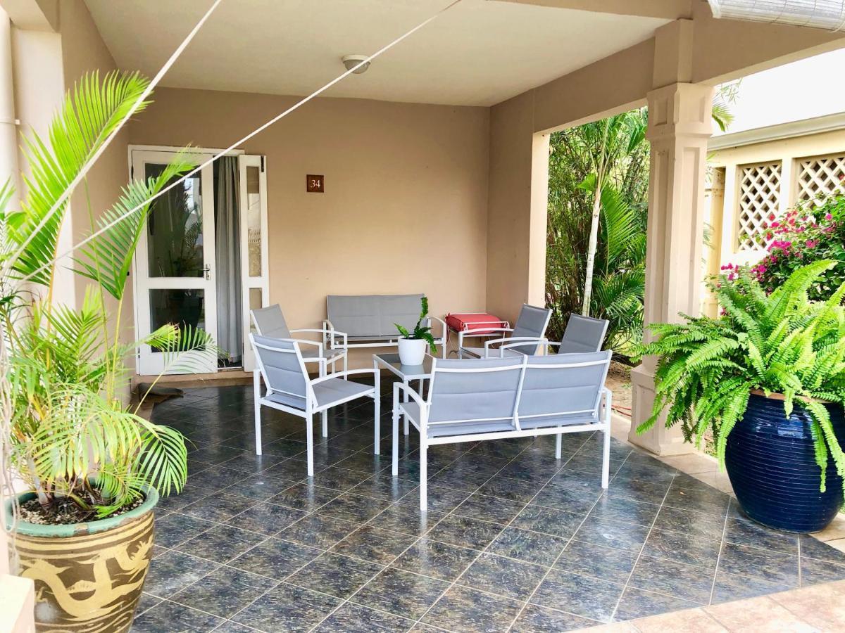 Beachfront Villa In A Beautiful And Secured Complex Flic-en-Flacq Eksteriør bilde