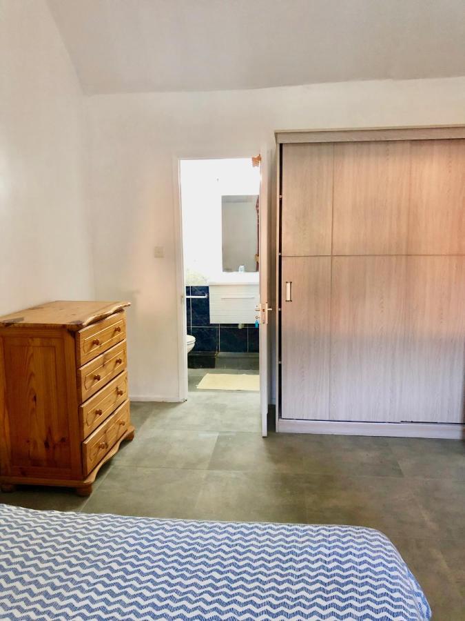 Beachfront Villa In A Beautiful And Secured Complex Flic-en-Flacq Eksteriør bilde