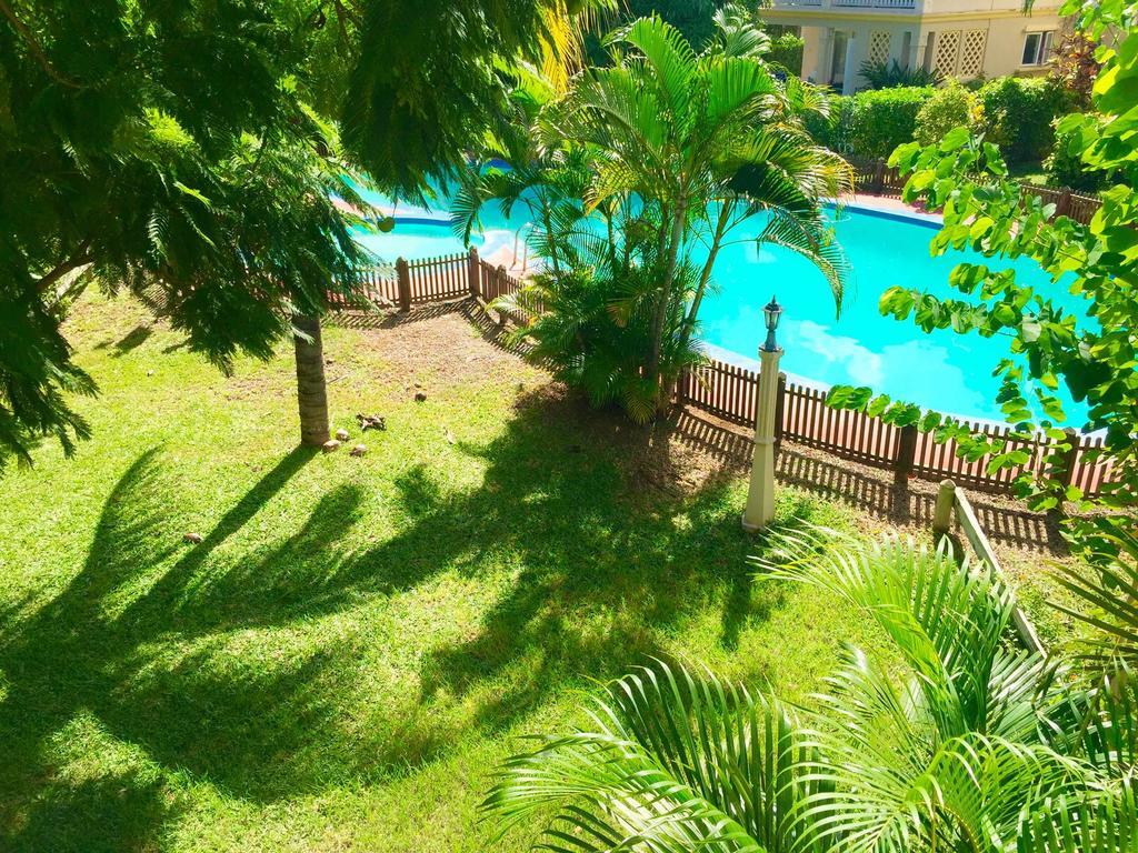 Beachfront Villa In A Beautiful And Secured Complex Flic-en-Flacq Eksteriør bilde